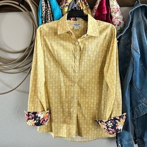 Women’s Ariat Button Down Fitted